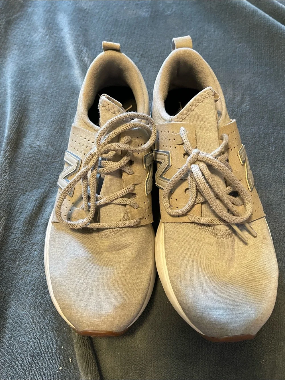 New Balance Gray lightweight running shoes womens 6.5 athleisure athletic casual